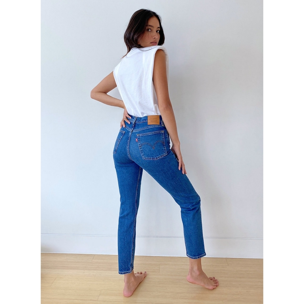 NWT Levi's Wedgie Icon in Charleston Moves 24